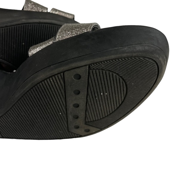 NWT Cliffs by White Mountain Metallic Glitter Strappy Slip-on Wedge Sandals 9.5 - Picture 11 of 12